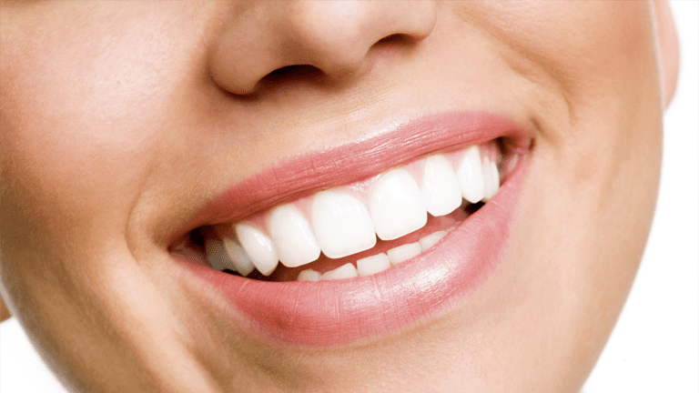 ranking najlepszych kosmetycznych tymczasowych implantów zębowych